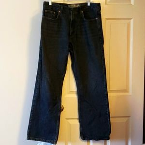 Men's Loose Fitting Old Navy Denim jeans. Size 33